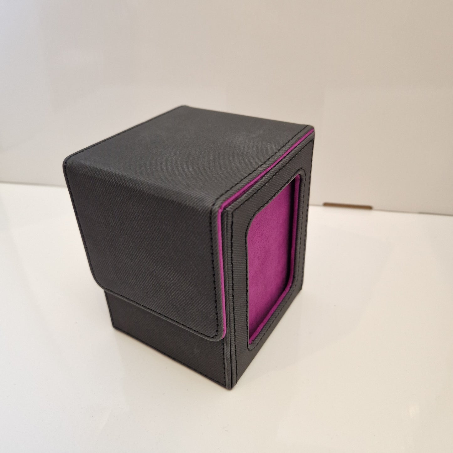Black & Purple Magnetic Deck Box - 120+ Cards